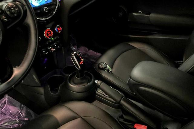 Photo of 2020 British Racing Green IV Metallic MINI Hardtop