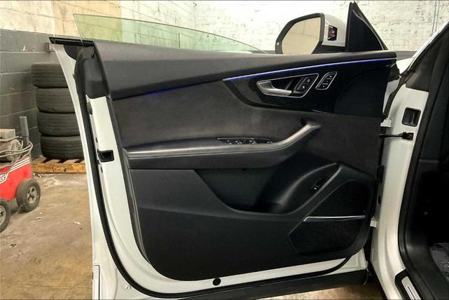 Photo of 2019 Glacier White Metallic Audi Q8