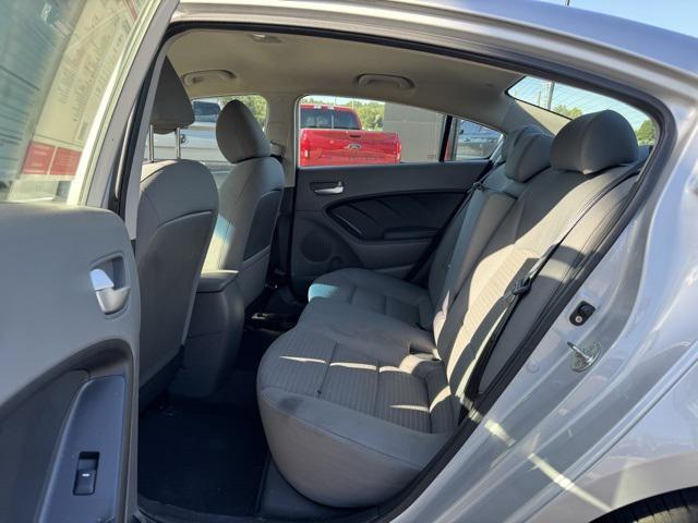 Photo of 2018 Silky Silver Kia Forte