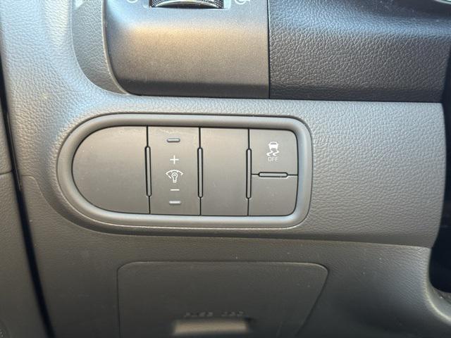 Photo of 2018 Silky Silver Kia Forte