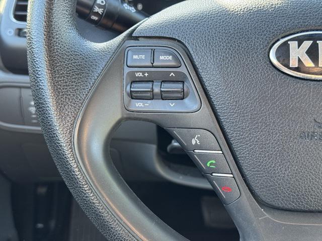 Photo of 2018 Silky Silver Kia Forte