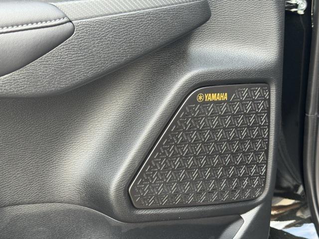 Photo of 2025 Black Diamond Mitsubishi Outlander