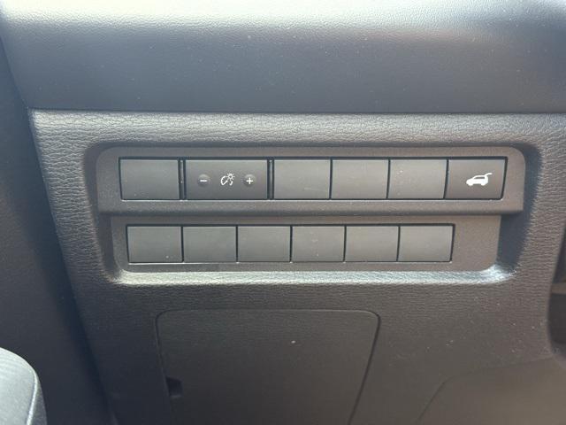 Photo of 2025 Black Diamond Mitsubishi Outlander