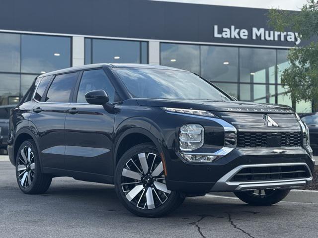 Photo of 2025 Black Diamond Mitsubishi Outlander