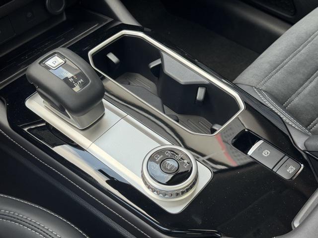 Photo of 2025 Black Diamond Mitsubishi Outlander