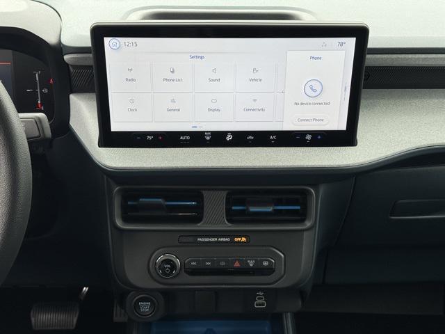 Photo of 2025 Oxford White Ford Maverick