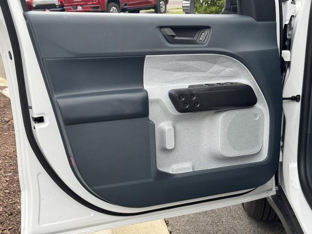Photo of 2025 Oxford White Ford Maverick