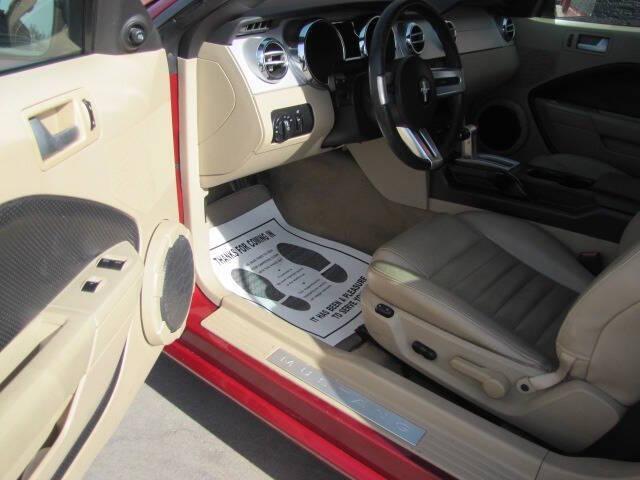 Photo of 2007 Red Ford Mustang