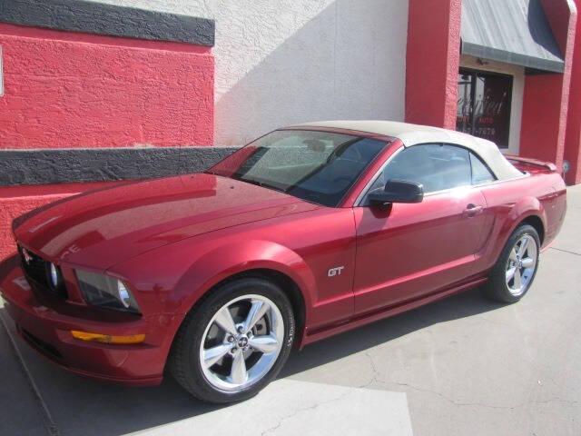 Photo of 2007 Red Ford Mustang