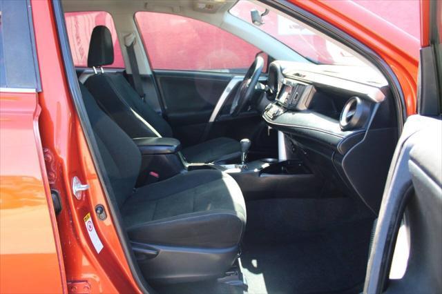 Photo of 2015 Red Toyota RAV4