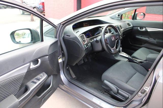 Photo of 2015 Gray Honda Civic