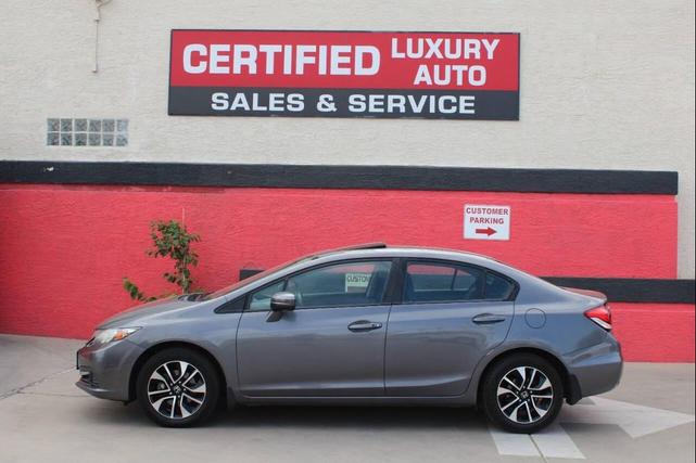 Photo of 2015 Gray Honda Civic