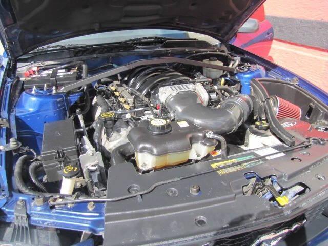 Photo of 2006 Blue Ford Mustang