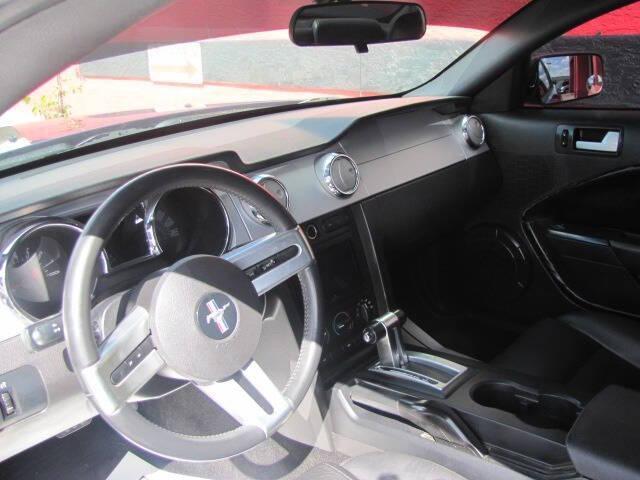 Photo of 2006 Blue Ford Mustang