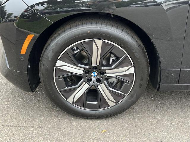 Photo of 2026 Black Sapphire Metallic BMW iX