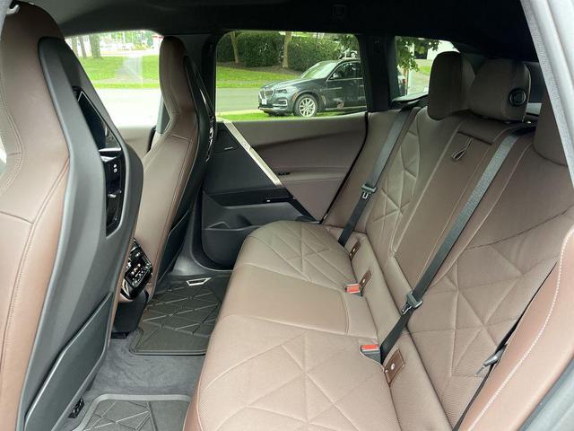 Photo of 2026 Black Sapphire Metallic BMW iX