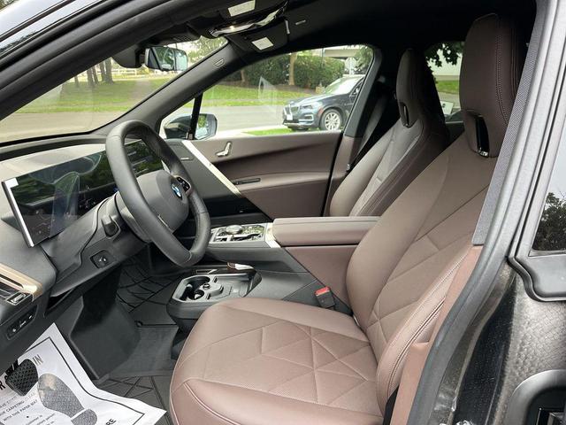 Photo of 2026 Black Sapphire Metallic BMW iX