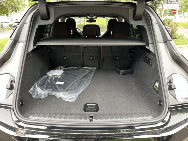 Photo of 2026 Black Sapphire Metallic BMW iX