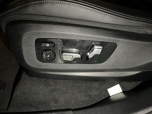 Photo of 2026 Alpine White BMW X5 PHEV