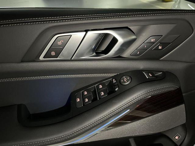 Photo of 2026 Alpine White BMW X5 PHEV