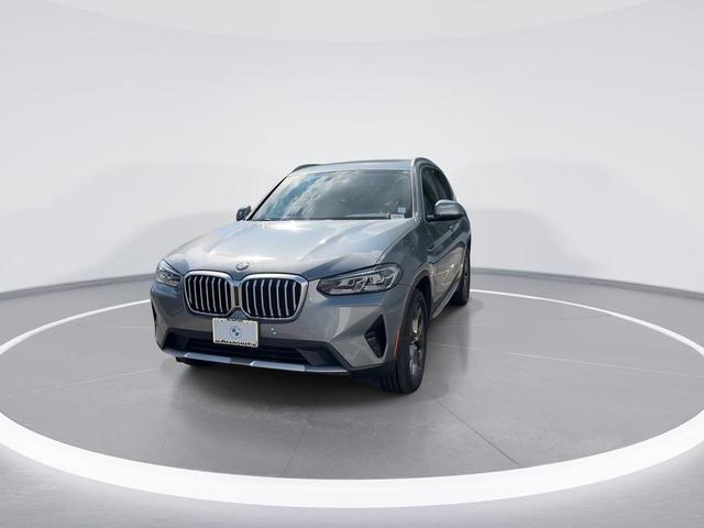 Photo of 2023 Skyscraper Gray Metallic BMW X3