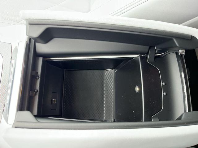 Photo of 2026 Dravit Grey Metallic BMW XM