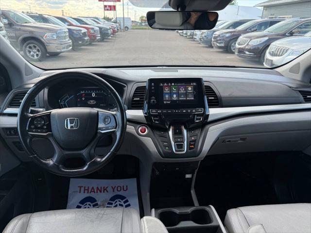 Photo of 2018 Lunar Silver Metallic Honda Odyssey