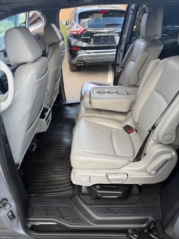 Photo of 2018 Lunar Silver Metallic Honda Odyssey