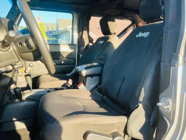 Photo of 2016 Billet Silver Metallic Clearcoat Jeep Wrangler
