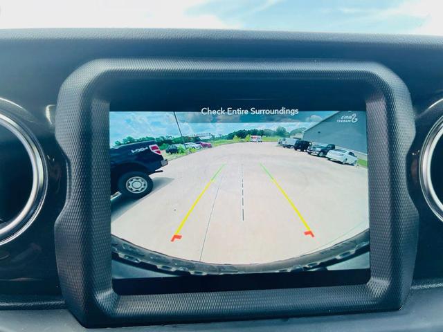 Photo of 2021 Hydro Blue Pearlcoat Jeep Wrangler Unlimited