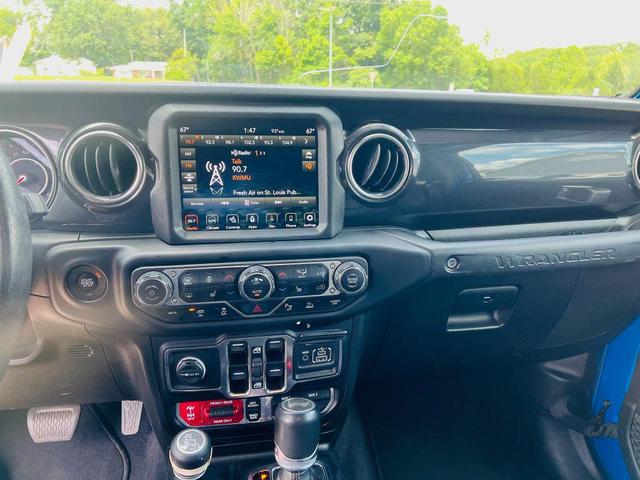 Photo of 2021 Hydro Blue Pearlcoat Jeep Wrangler Unlimited