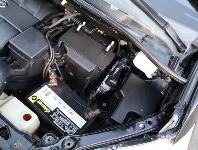 Photo of 2015 Attitude Black Toyota Sienna