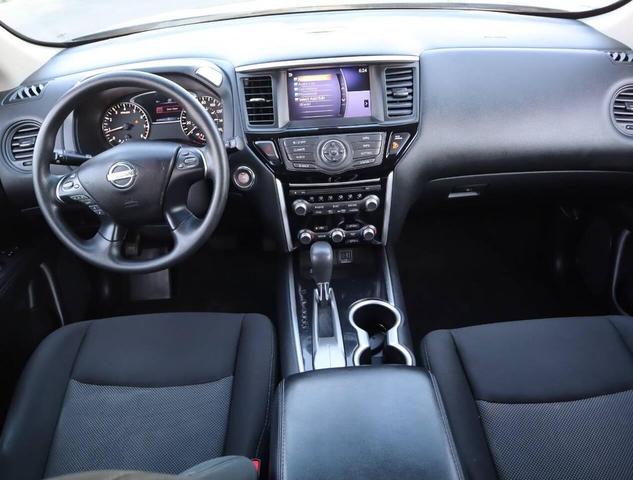 Photo of 2019 Gun Metallic Nissan Pathfinder