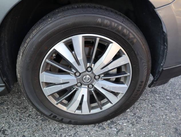 Photo of 2019 Gun Metallic Nissan Pathfinder
