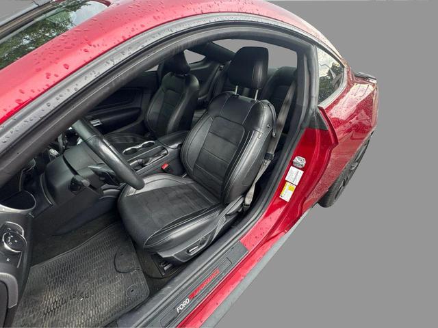 Photo of 2018 Burgundy Ford Mustang