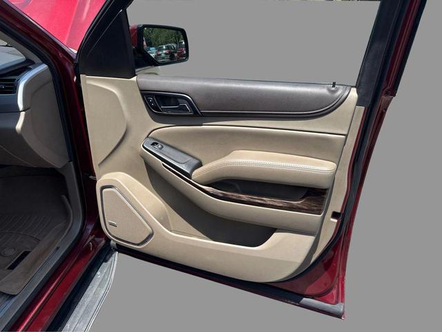 Photo of 2016 Burgundy GMC Yukon