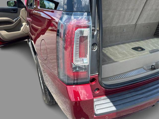 Photo of 2016 Burgundy GMC Yukon