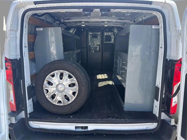 Photo of 2017 Oxford White Ford Transit-250