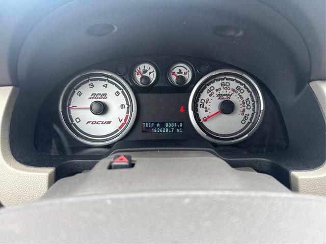 Photo of 2009 Blue Ford Focus