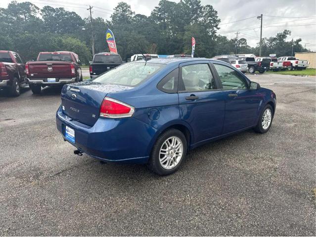 Photo of 2009 Blue Ford Focus