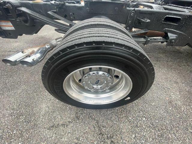 Photo of 2017 Magnetic Metallic Ford F-450