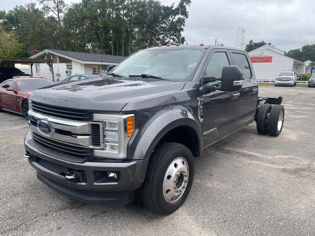 Photo of 2017 Magnetic Metallic Ford F-450