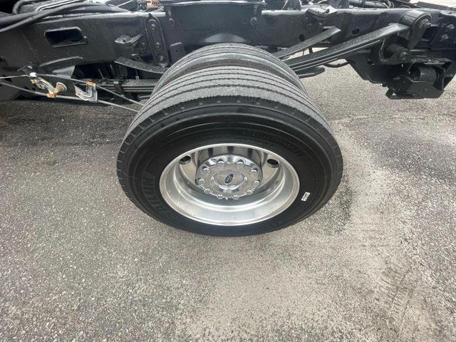 Photo of 2017 Magnetic Metallic Ford F-450