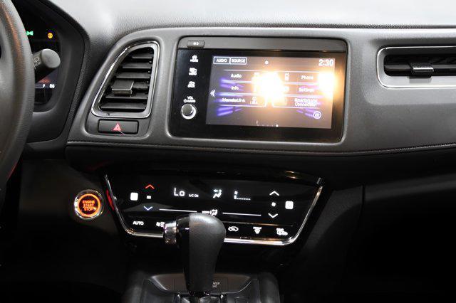 Photo of 2022 Lunar Silver Metallic Honda HR-V
