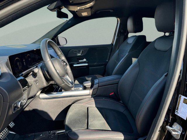 Photo of 2023 Night Black Mercedes-Benz GLA 250