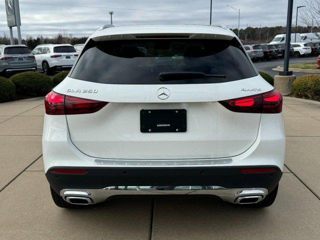 Photo of 2025 Polar White Mercedes-Benz GLA 250
