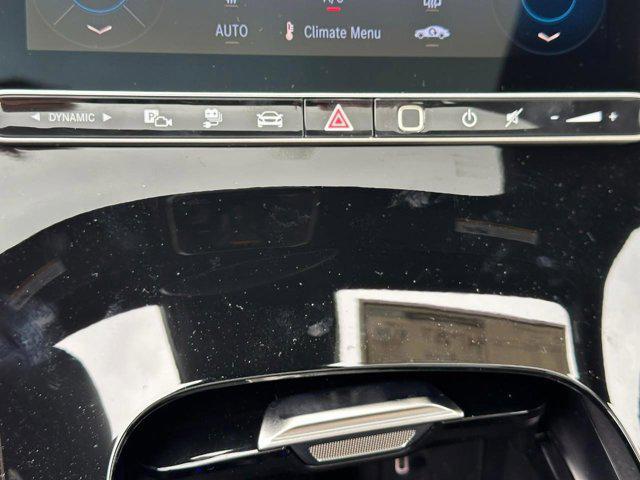 Photo of 2025 Verde Silver Metallic Mercedes-Benz GLC 350e