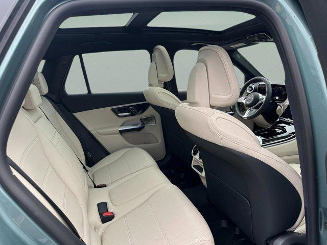 Photo of 2025 Verde Silver Metallic Mercedes-Benz GLC 350e