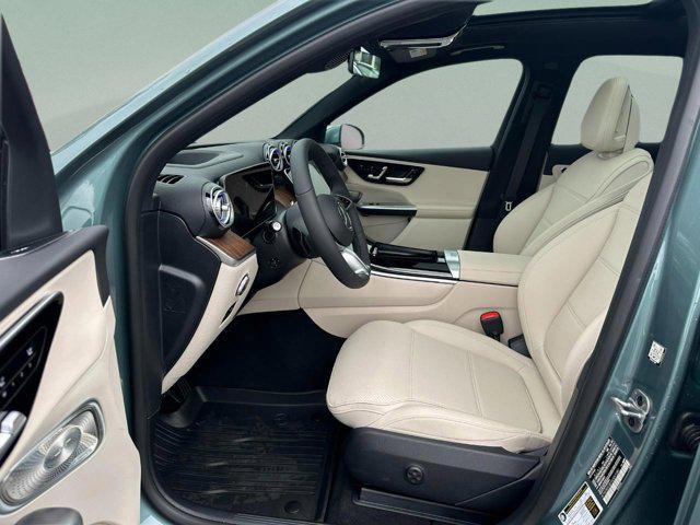 Photo of 2025 Verde Silver Metallic Mercedes-Benz GLC 350e