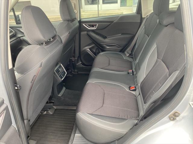 Photo of 2021 Ice Silver Metallic Subaru Forester